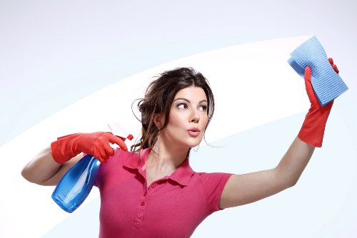 Carpet cleaning safety checks and precautions in a SW7 property